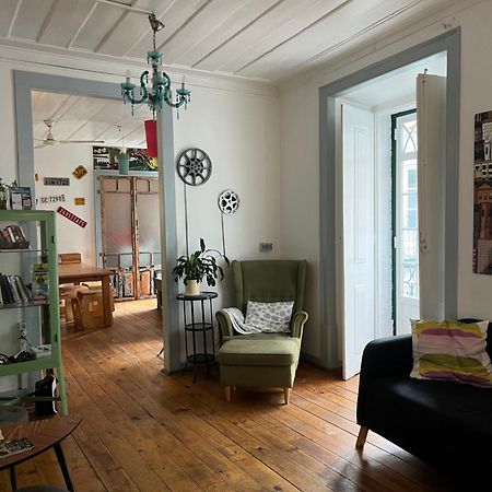 Alface Hall Hostel & Bar Lisboa Екстериор снимка