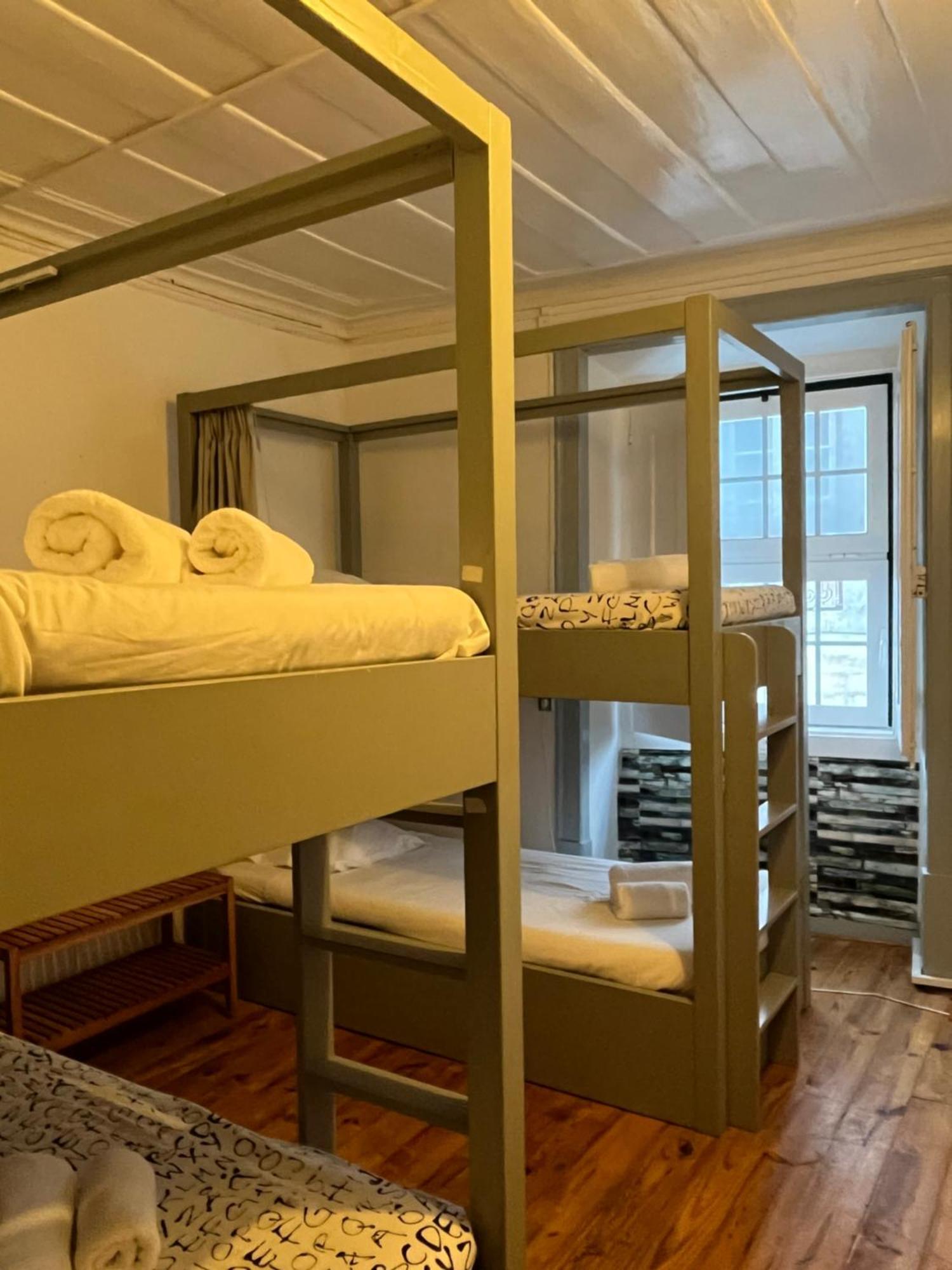 Alface Hall Hostel & Bar Lisboa Екстериор снимка
