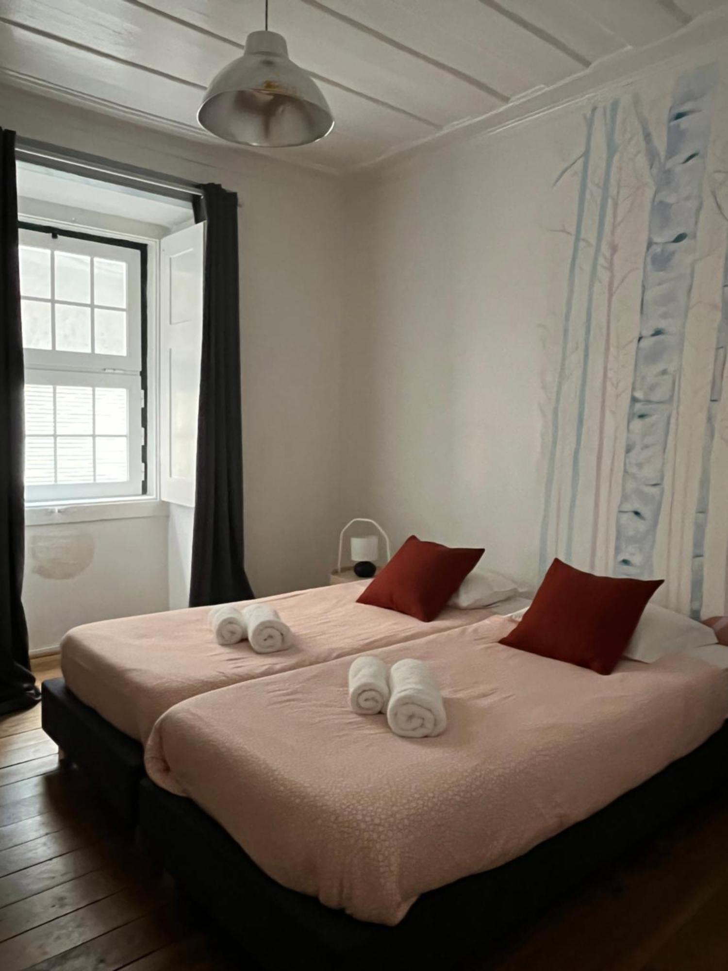 Alface Hall Hostel & Bar Lisboa Екстериор снимка