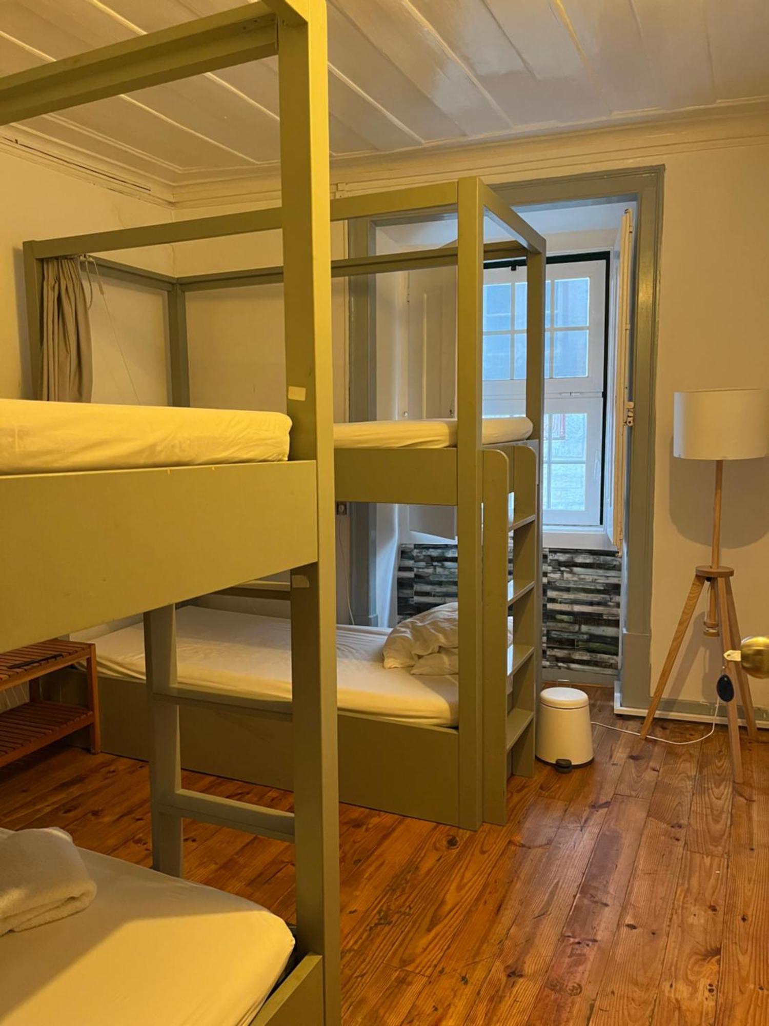 Alface Hall Hostel & Bar Lisboa Екстериор снимка
