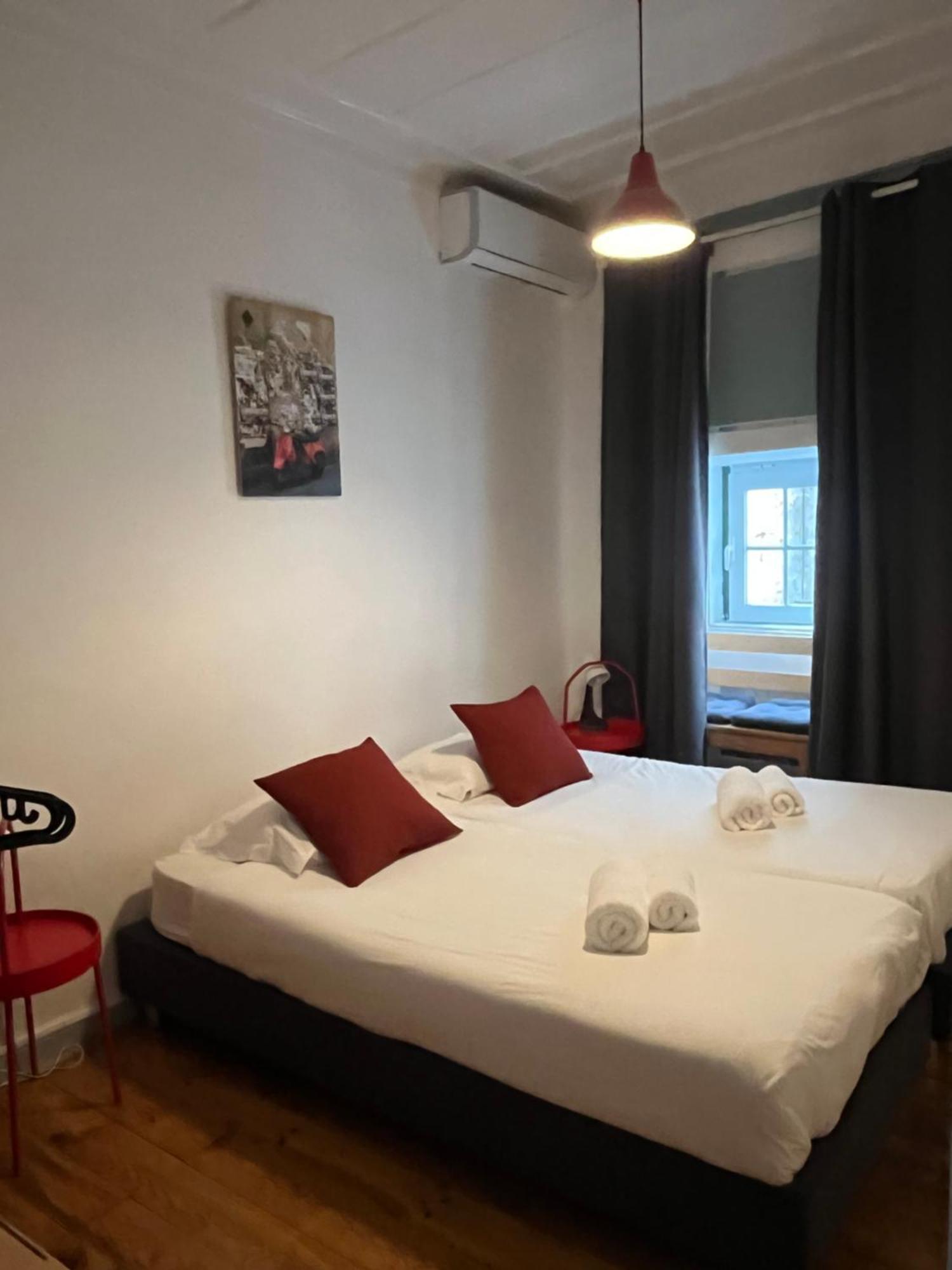 Alface Hall Hostel & Bar Lisboa Екстериор снимка
